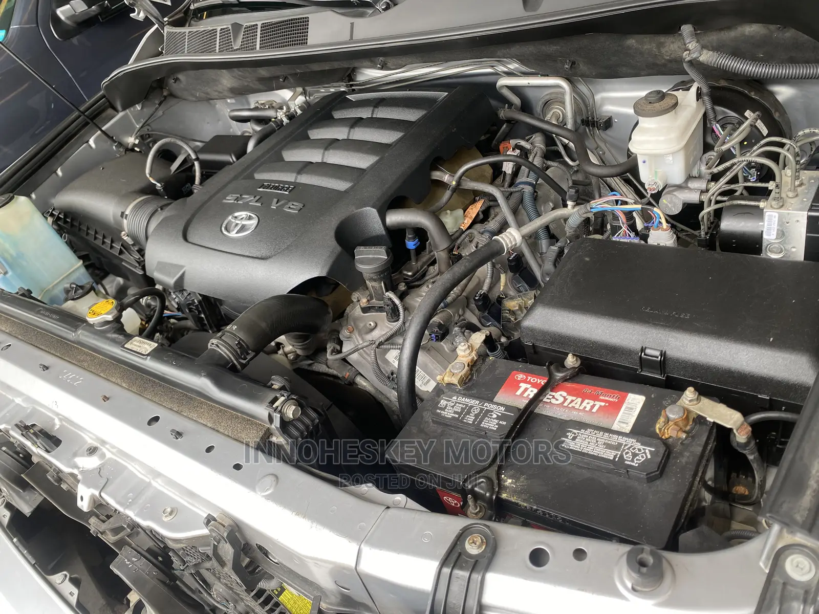 Toyota Sequoia 2015 Silver