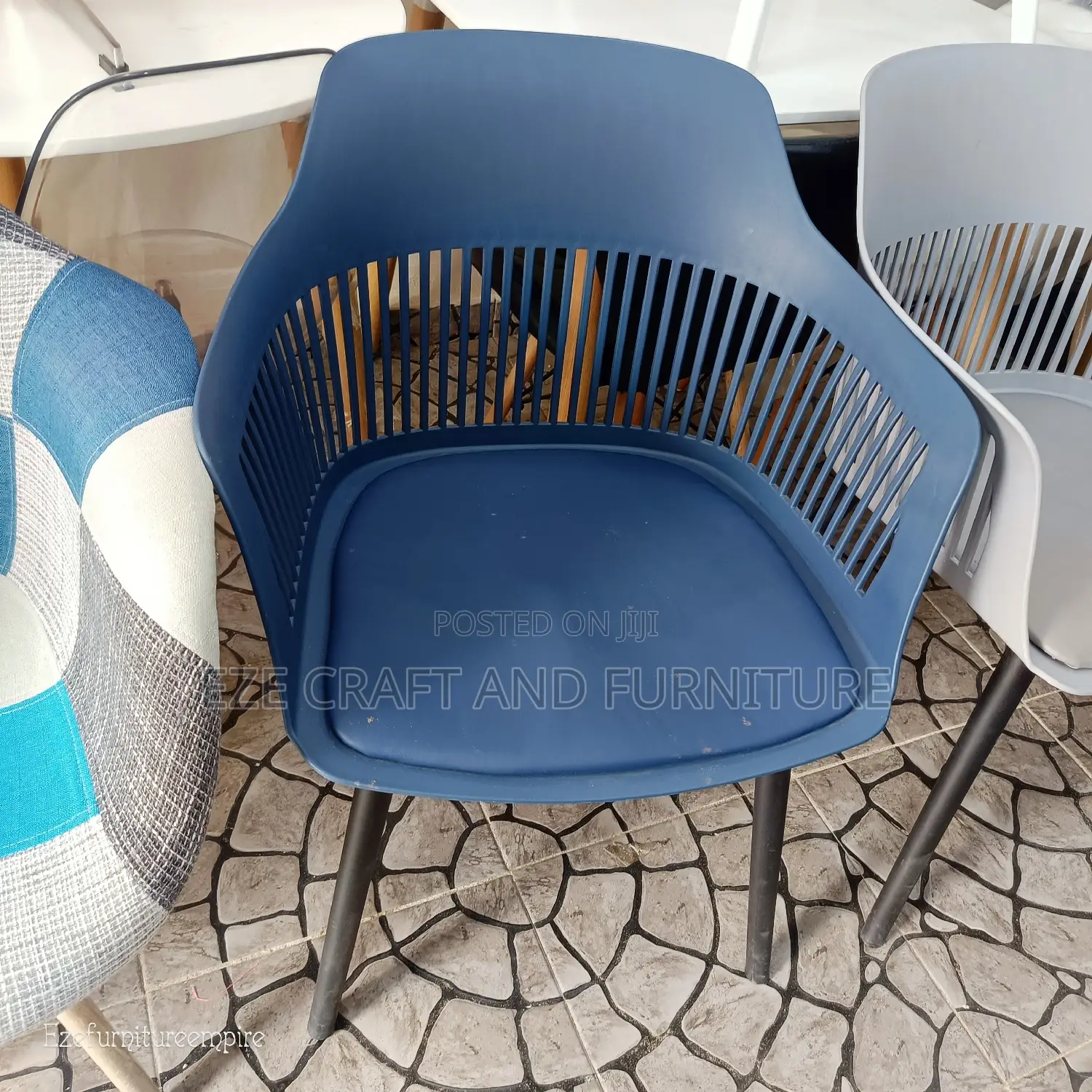 Pp Dining Chairs With Cushioned Seat