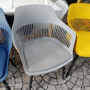 Pp Dining Chairs With Cushioned Seat