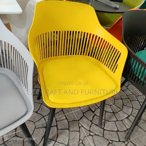 Pp Dining Chairs With Cushioned Seat