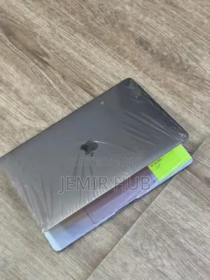 Laptop Apple MacBook Pro 2017 8GB Intel Core i5 SSD 256GB
