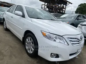 Toyota Camry 2009 White
