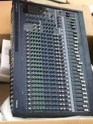 Yamaha MG24FX 24 Channels Mixer