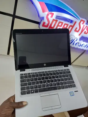 Laptop HP EliteBook 820 G3 8GB Intel Core I5 HDD 500GB
