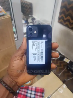 Photo - Apple iPhone 12 128 GB Black