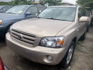 Toyota Highlander Limited V6 2005 Gold