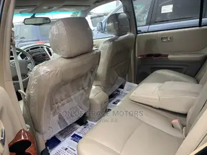 Toyota Highlander Limited V6 2005 Gold