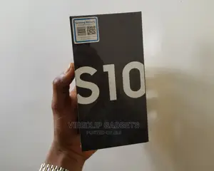 New Samsung Galaxy S10 128 GB Silver