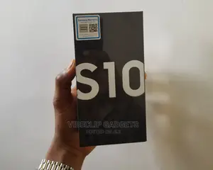 New Samsung Galaxy S10 128 GB Silver