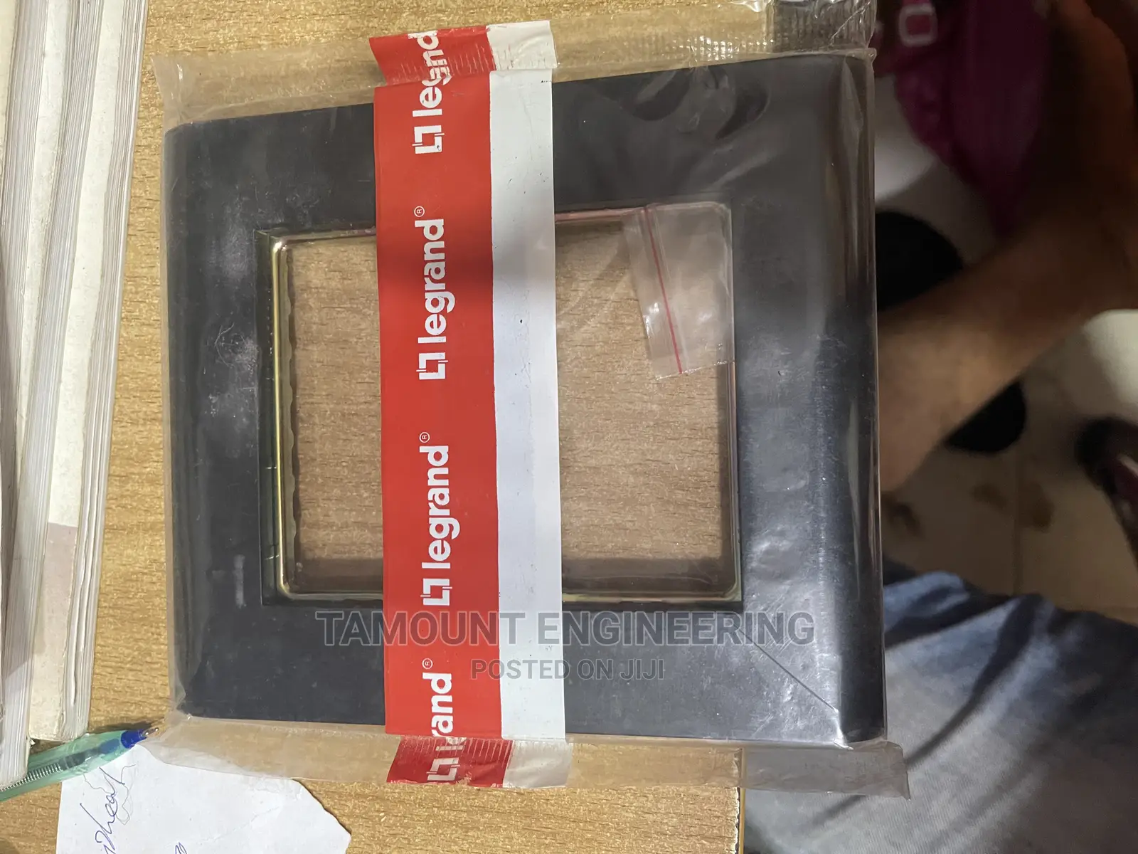 Legrand Grid Switch 8gang