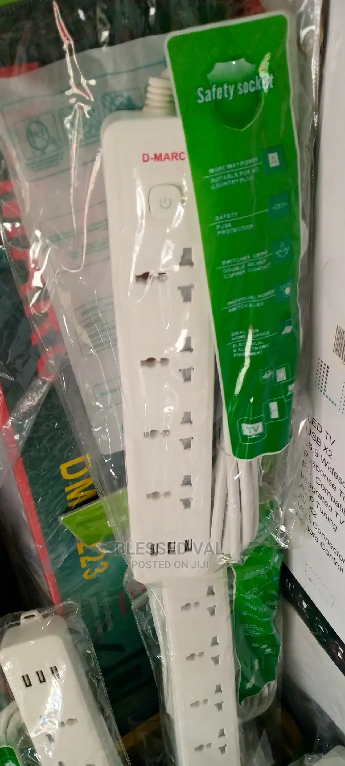 D- Marc 4 Way Extension With 3 USB Socket
