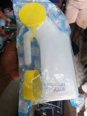 Plastic Urine Can