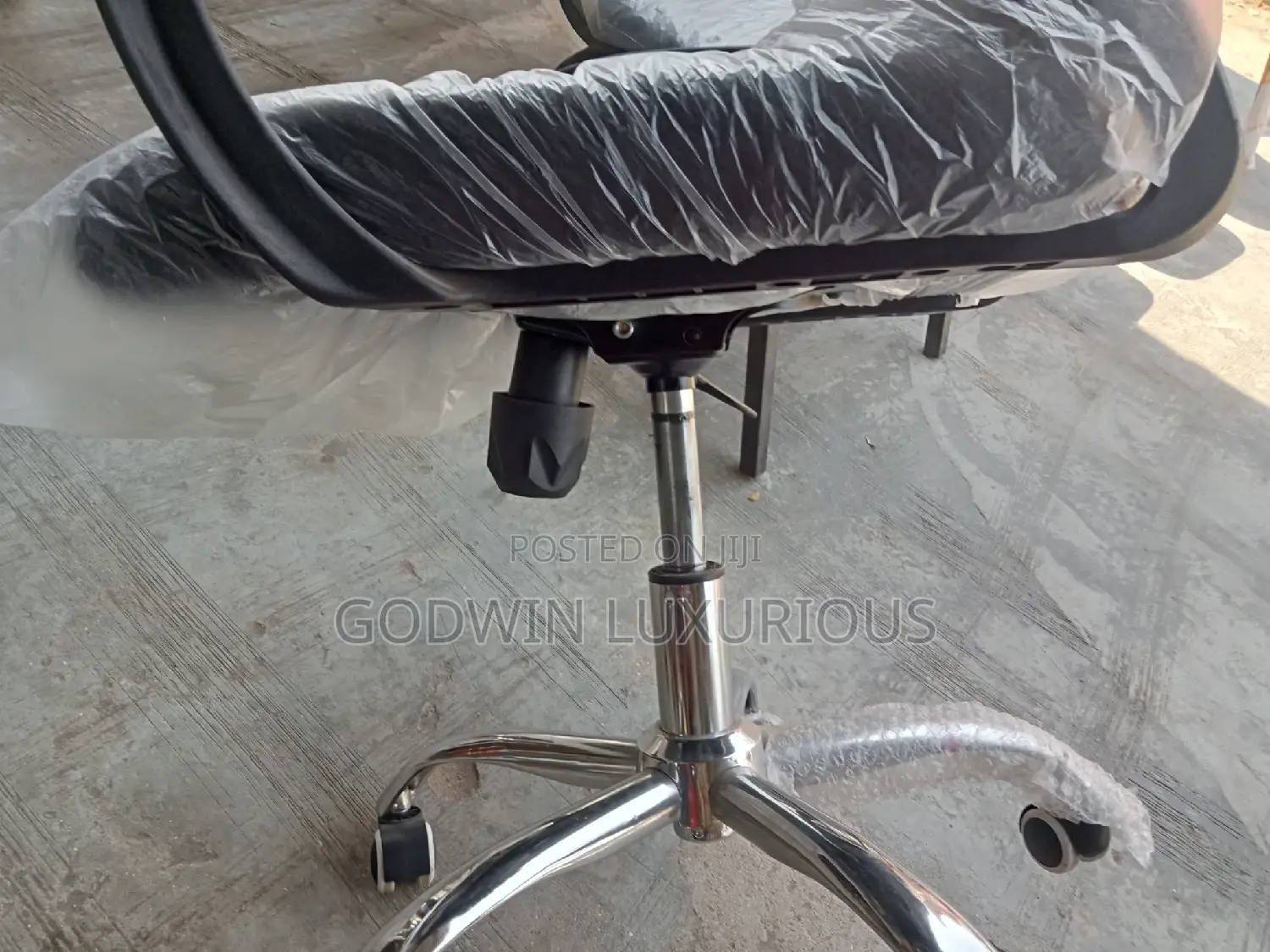 Office Swivel Chair