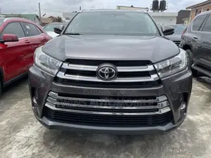 Toyota Highlander 2019 Gray