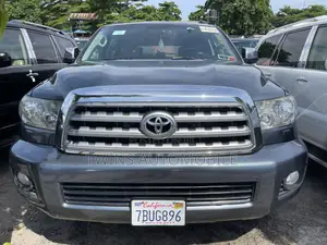 Toyota Sequoia 2012 Gray