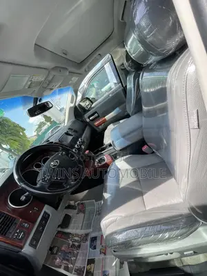 Toyota Sequoia 2012 Gray
