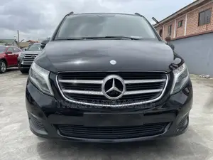 Mercedes-Benz Viano 2017 Black