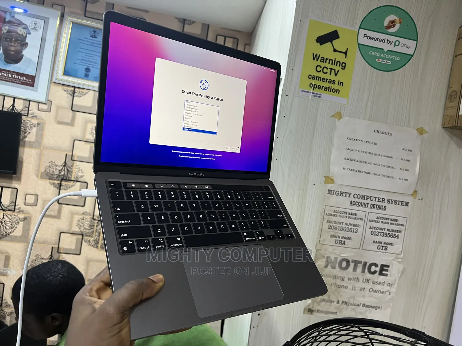 Laptop Apple MacBook 2020 16GB Intel Core I7 SSD 256GB