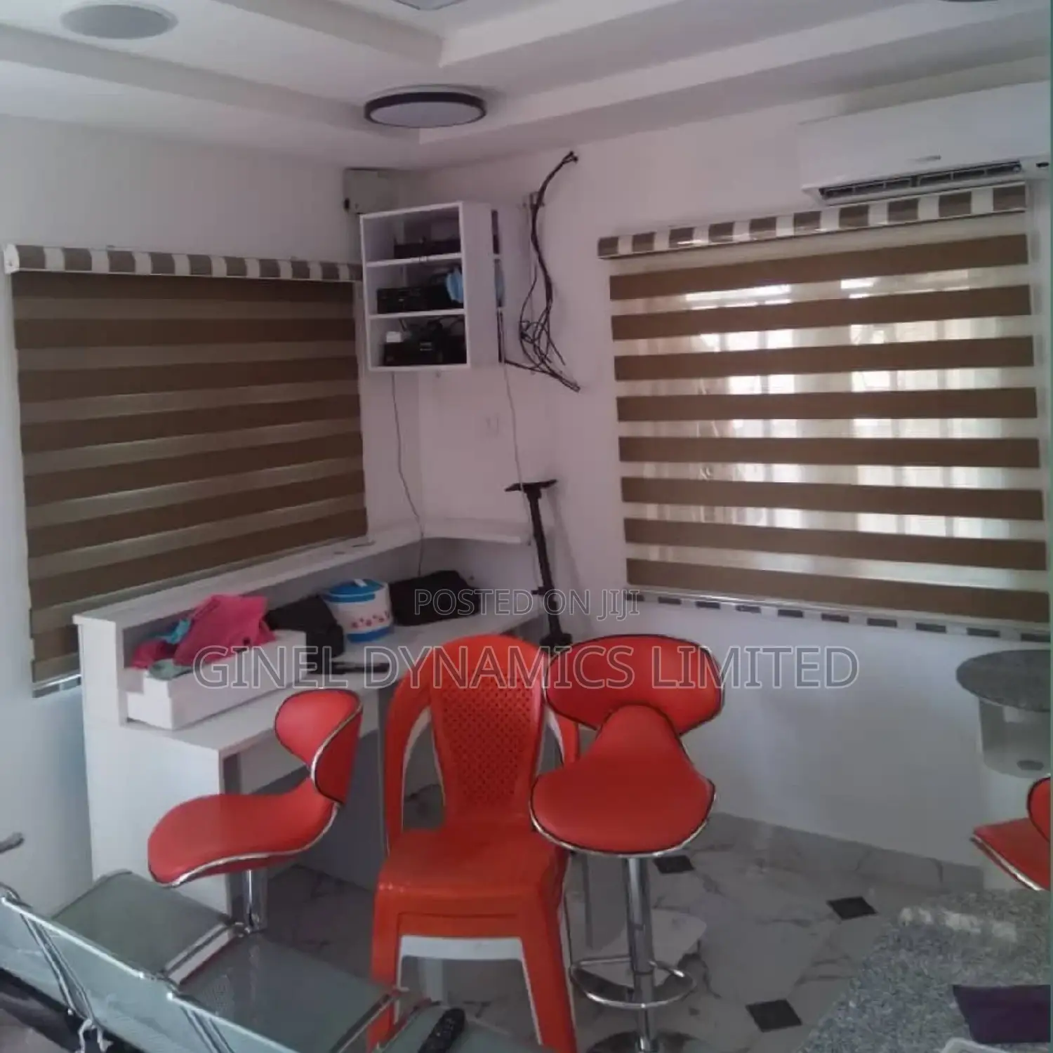 High Quality Window Blinds (Free Delivery)