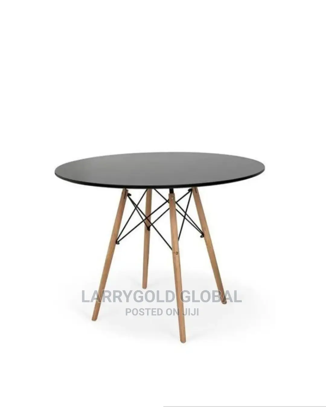 Imported Top Quality Luxury Bentwood Round Dining Table