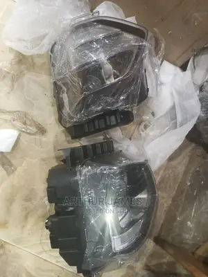 Headlamp Hyundai Santa Fe 2019