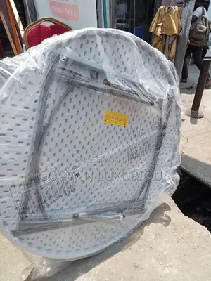 5 Feet Table