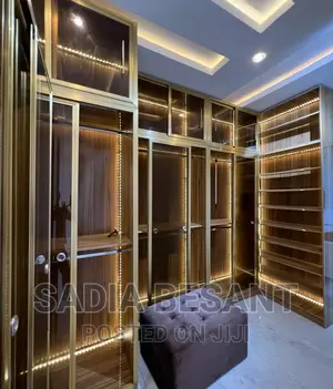Luxury Walk-in Closet Interior Design