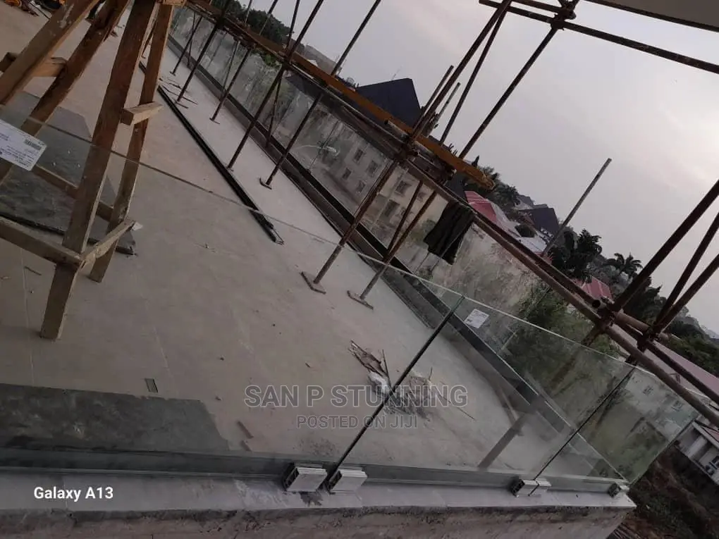 Glass Rail With Frameless Hook for Your Home.