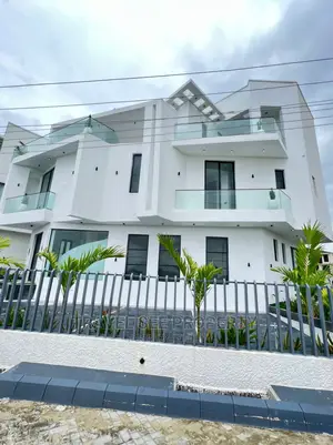Furnished 5bdrm Duplex in Osapa London Roads for sale