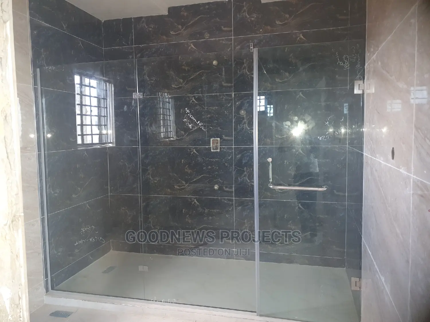 New Master Frameless Shower Glass