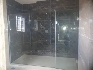 New Master Frameless Shower Glass