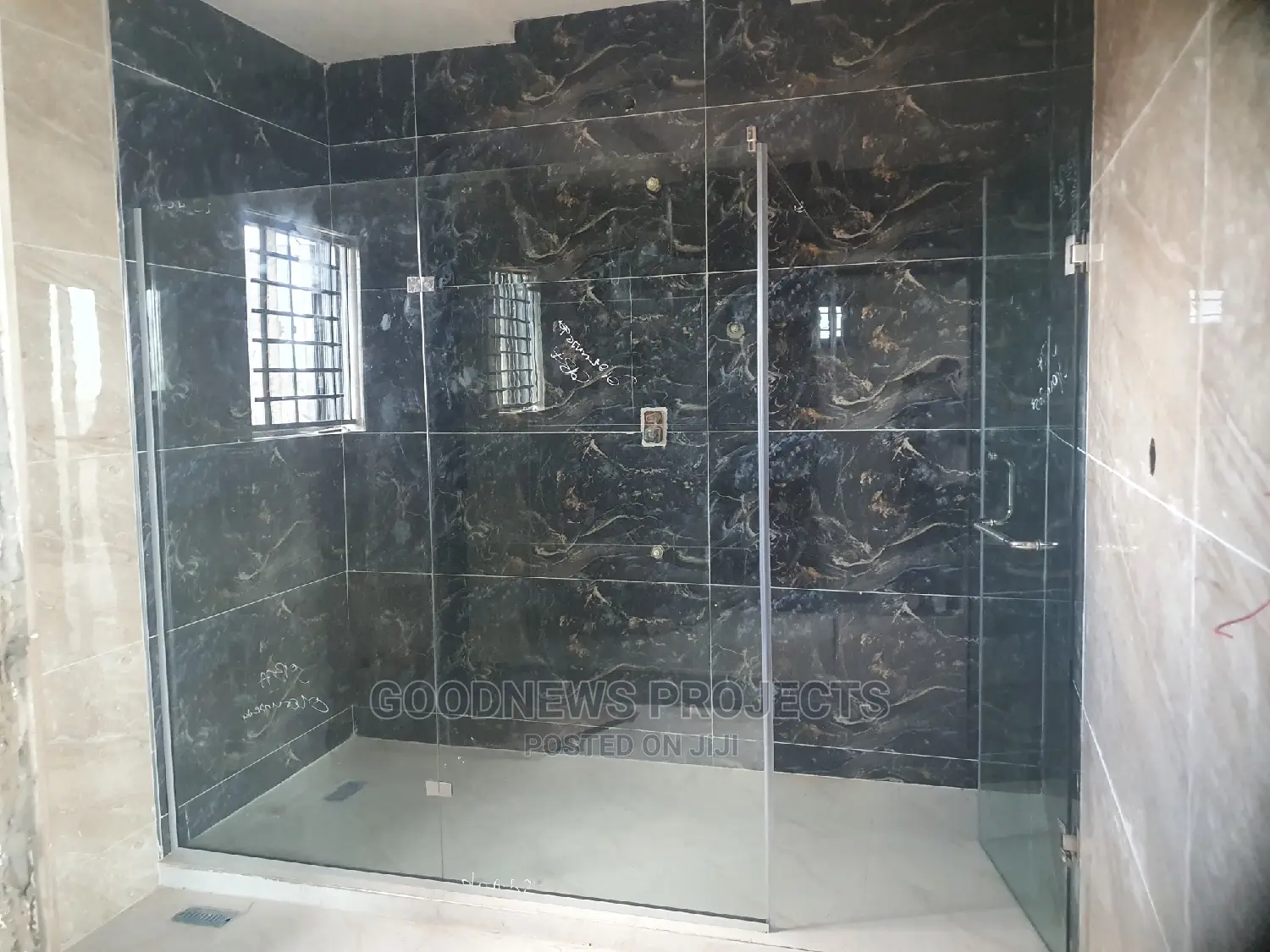 New Master Frameless Shower Glass