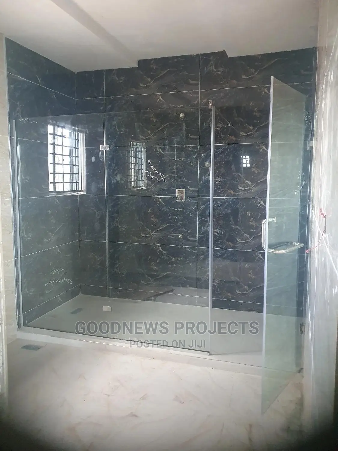 New Master Frameless Shower Glass