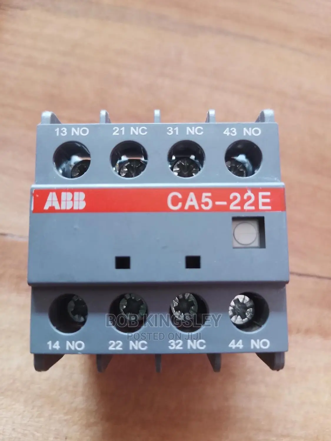 4pole Auxiliary Abb