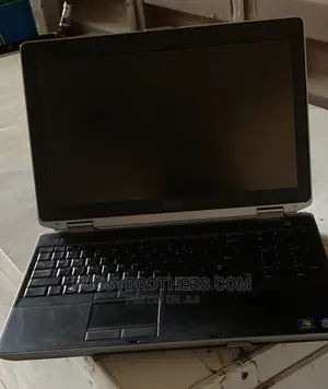 Photo - Laptop Dell Latitude E6530 8GB Intel Core i5 HDD+SSD 500GB