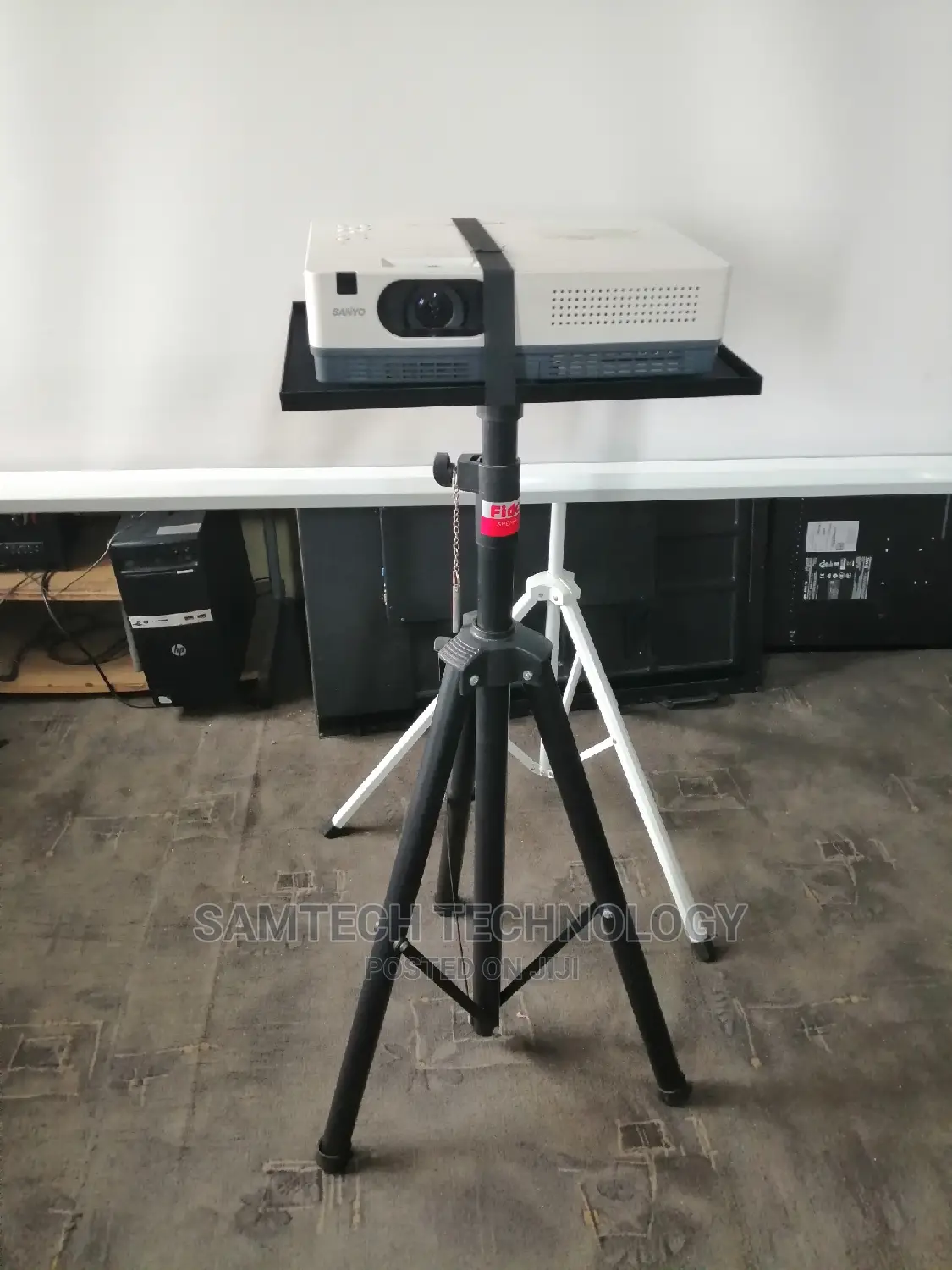 Projector and Screen Rentage