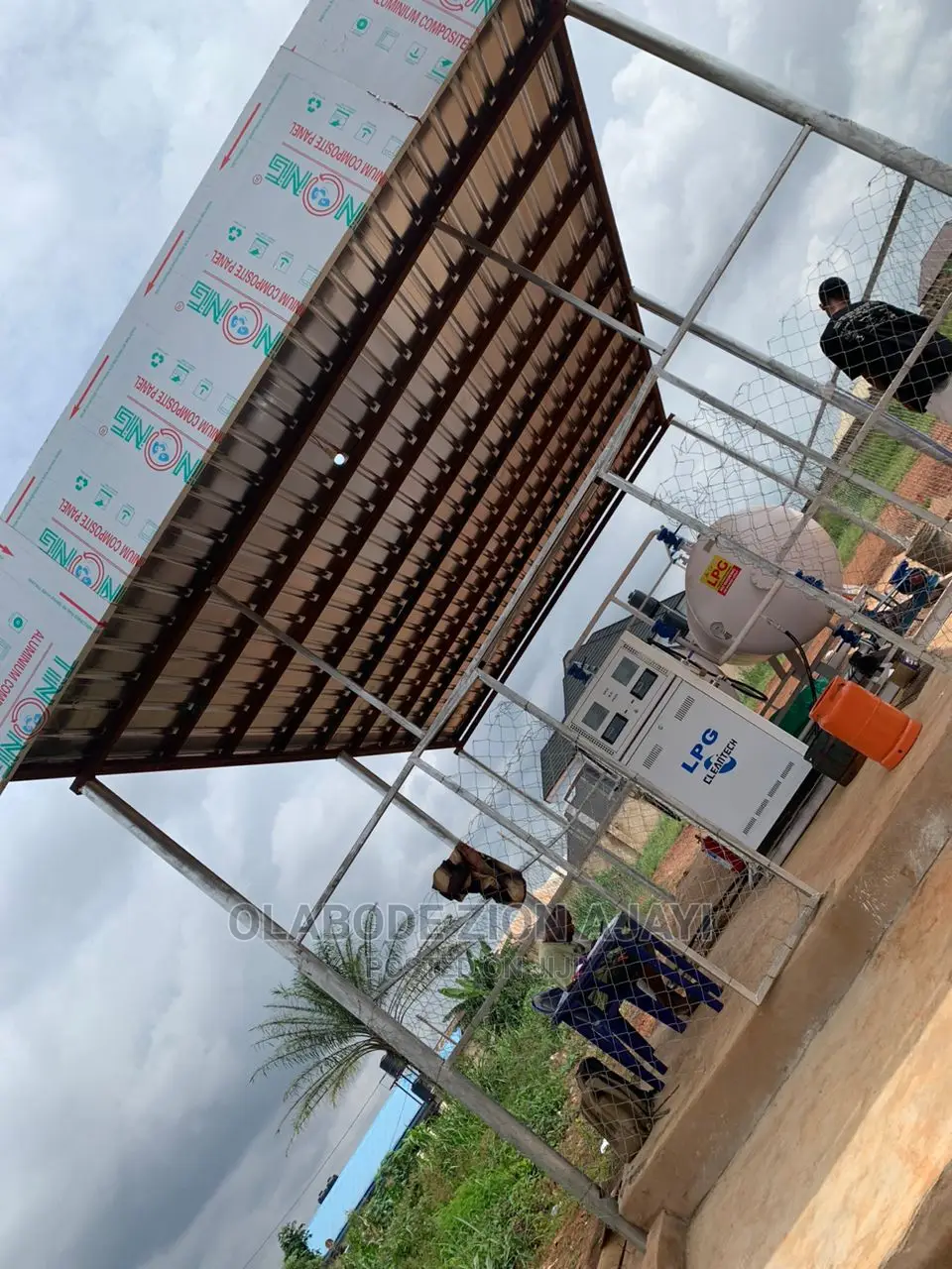 Construction Of 5tons Lpg (2.5tons ×2 ) Foreign Dispenser
