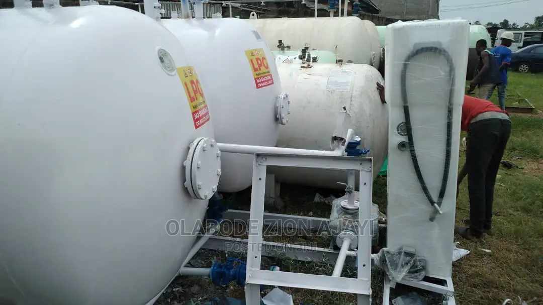 Construction Of 5tons Lpg (2.5tons ×2 ) Foreign Dispenser