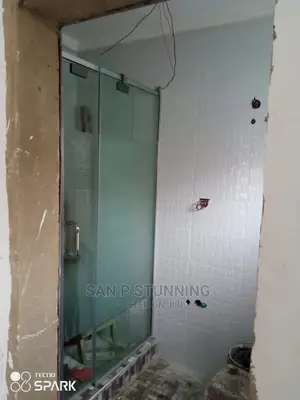 Standard Design Shower Cubicle for Your Bathroom Space