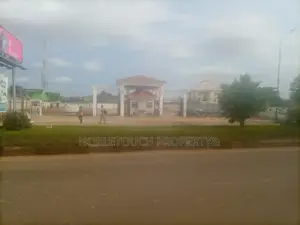 Commercial 7plots Along the Major Road