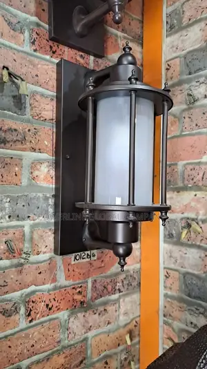 Wall Gate Lamp Light Fitting for Homes/ Hotels/ Lounges