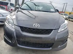 Toyota Matrix 2011 Gray
