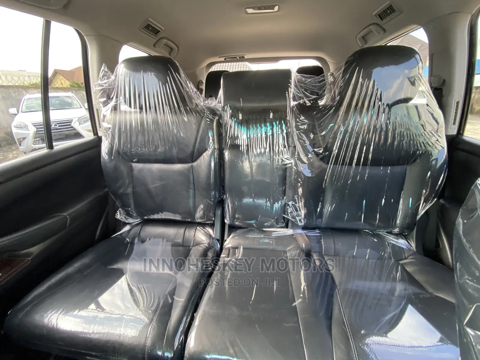 Lexus LX 570 AWD 2013 Black