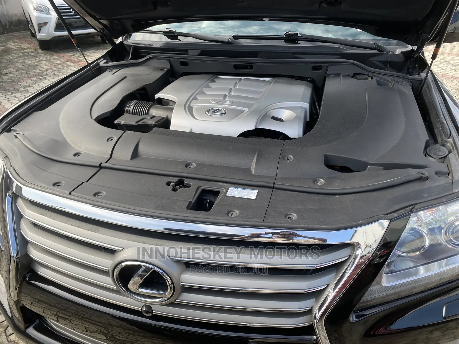 Lexus LX 570 AWD 2013 Black