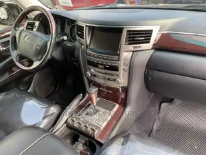 Lexus LX 570 AWD 2013 Black