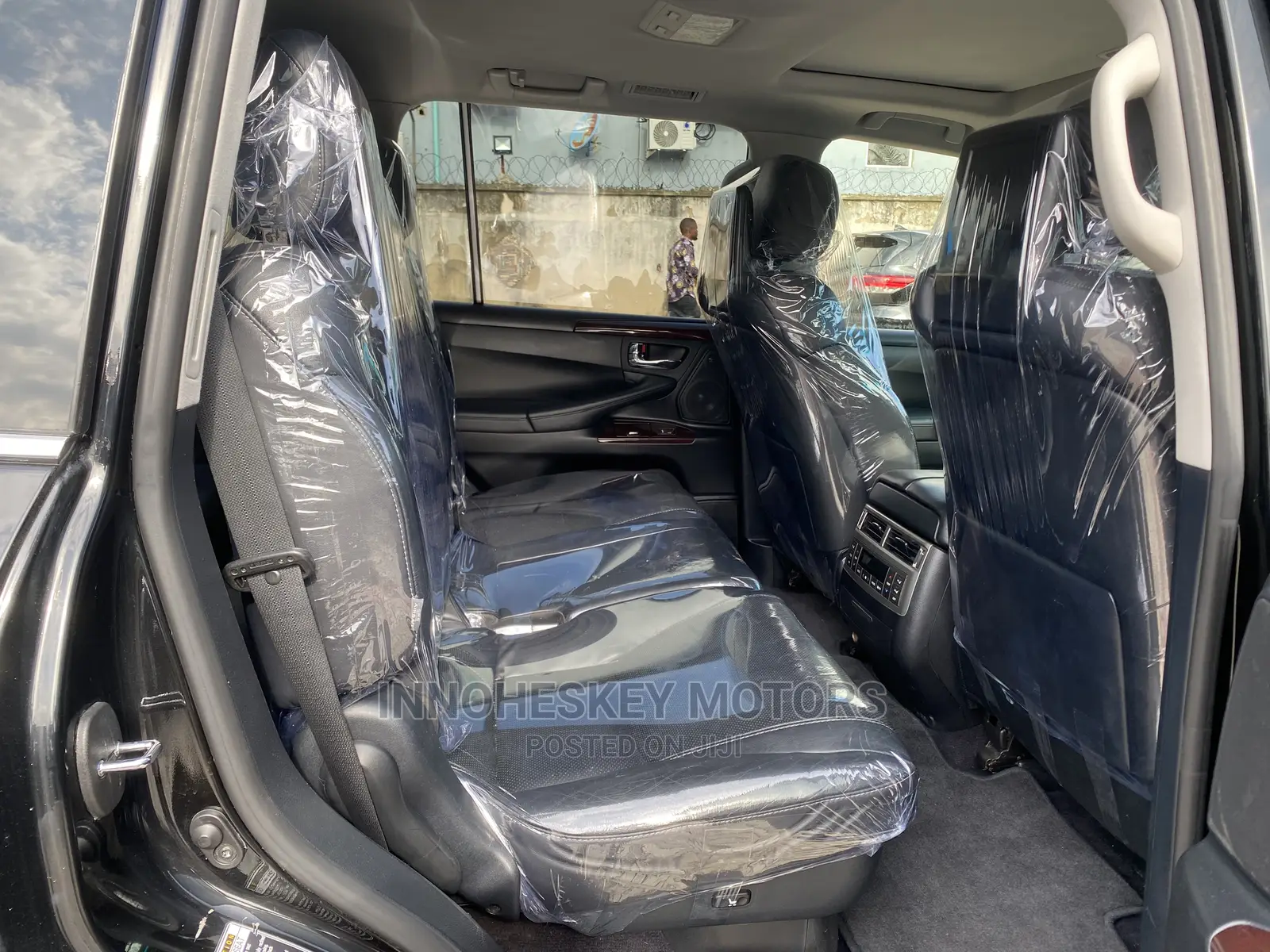 Lexus LX 570 AWD 2013 Black