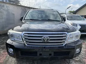Toyota Land Cruiser 2013 Black
