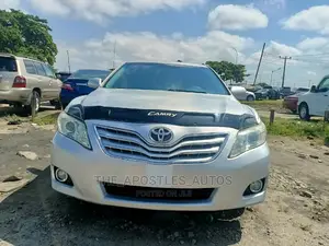 Toyota Camry 2011 Silver