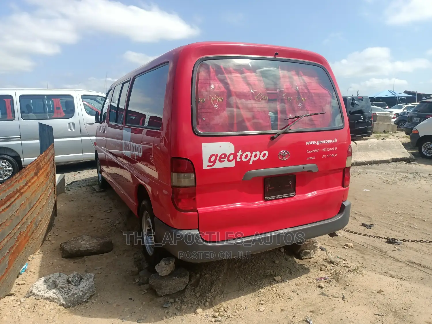 Toyota HiAce 2002 Red