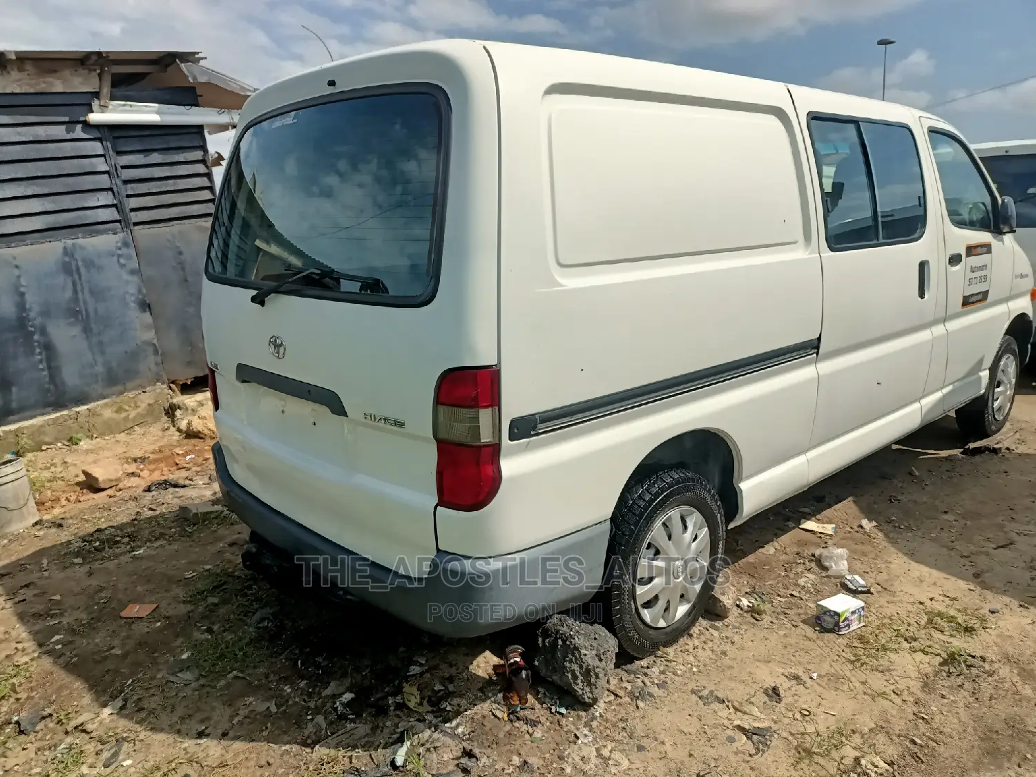 Toyota HiAce 2005 White